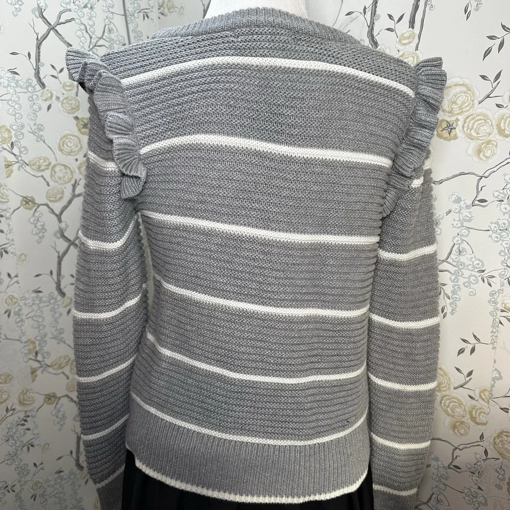 Banana Republic Grey White Striped Ruffle Pullover Sweater‎ MEDIUM